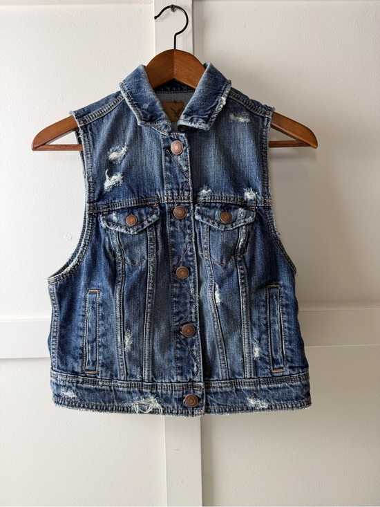 Jackets & Blazers - Women's Distressed Denim Vest - Blue